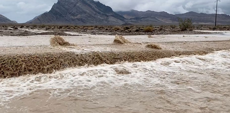 Pakistan,-Texas,-floods