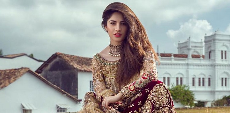 neelam muneer viral instagram pictures