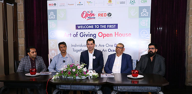 From left to right – CEO Signways Aamir Siddiqui, CEO EyeBalls Najeeb Farooqui, CEO Alliancez INC Muhammad Ghouse signing the MOU