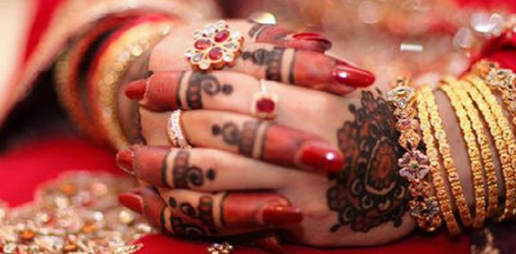 Newly-wed brides, Viral, run away with cash