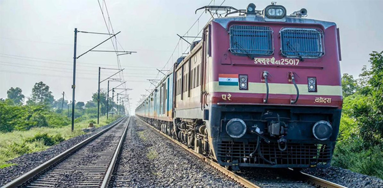 Indian runaway train, 70-kilometre journey