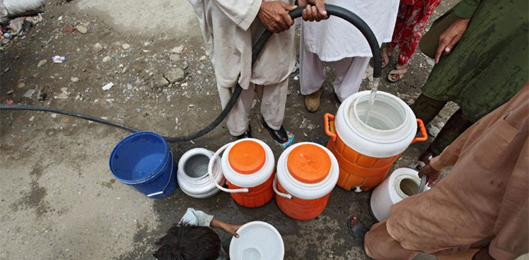 Engineers warn of ‘severe’ groundwater shortage in northwest Pakistan - ARY NEWS