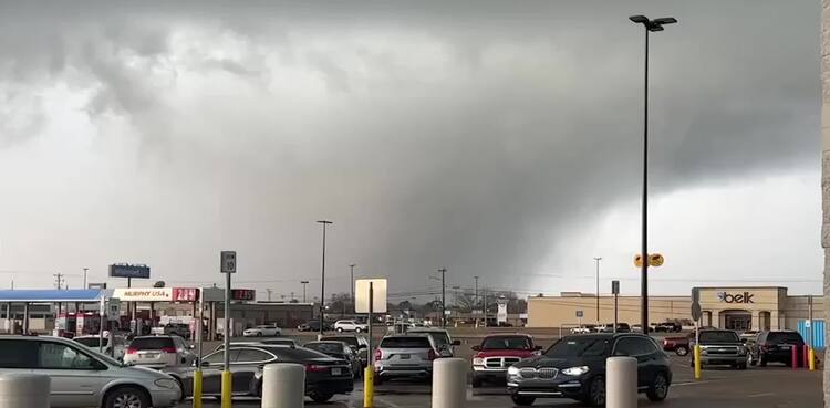 WATCH: Terrifying videos show tornado rip through US city