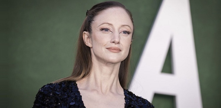 andrea riseborough oscars