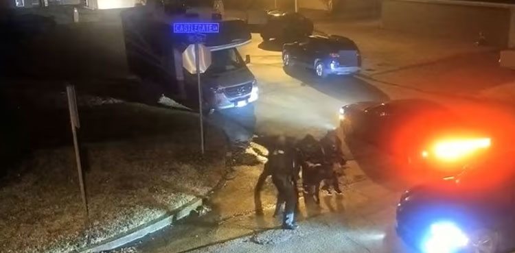 Video Shows Memphis Police Officers Kicking, Beating Tyre Nichols