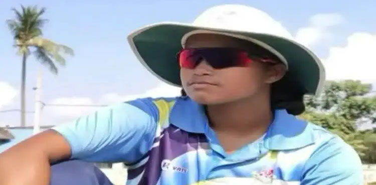 Woman cricketer body found, hanging tree,