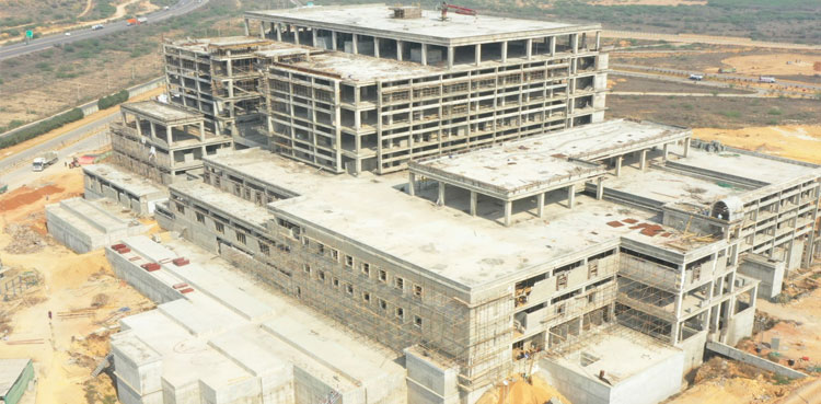 Shaukat-Khanum-Hospital-Karachi