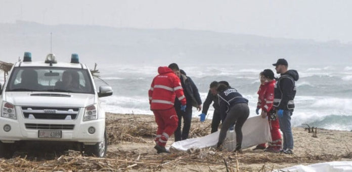 Pakistanis, Italy shipwreck, boat, FO