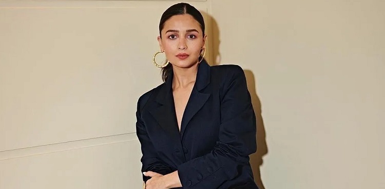 Alia Bhatt slams paparazzi for leaked at-home pictures