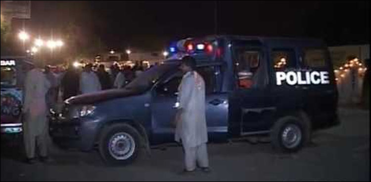 Robbers, Police officer killed, resistance, Karachi