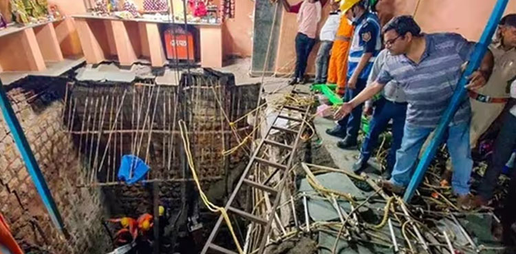 Death toll in India temple collapse rises to 35