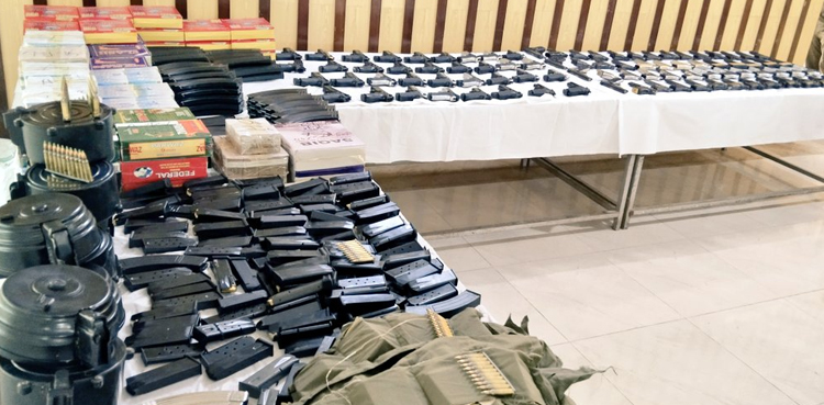 Sargodha police, arms smuggling