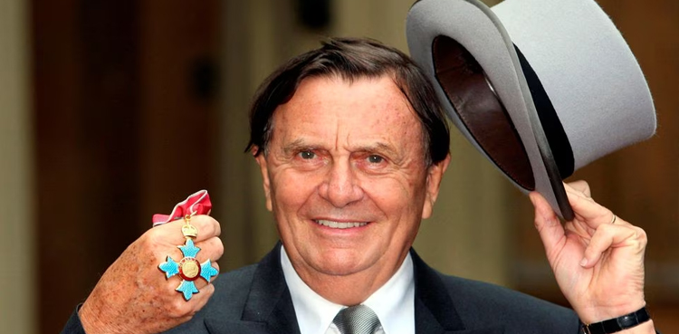 One of a kind, Australians pay tribute, Barry Humphries