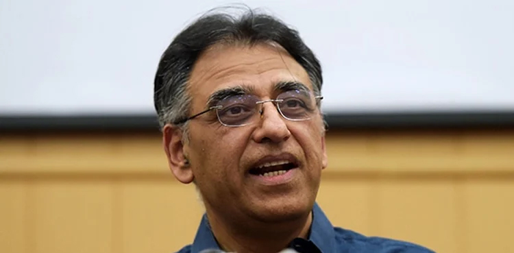 Asad Umar, Imran Khan, political rivals