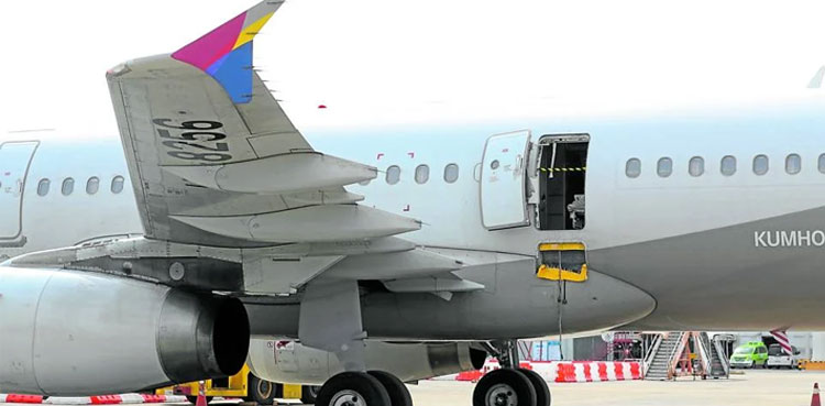 Asiana Airlines bans some emergency seats after door-opening accident