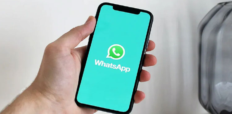 WhatsApp tests customisable colour themes for chat bubbles