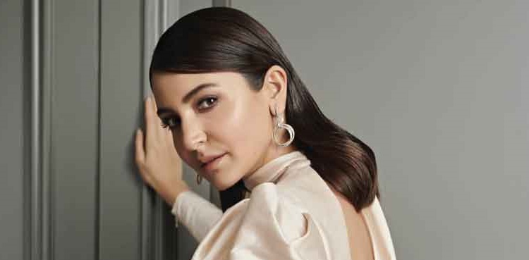 anushka sharma cry