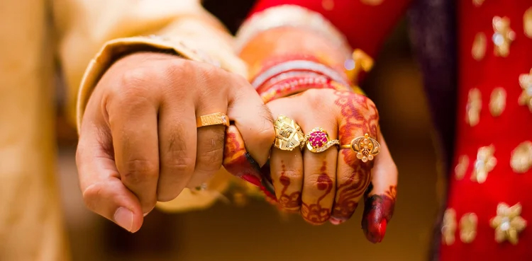 Cross-border marriage, Indian boy marries Pakistani girl