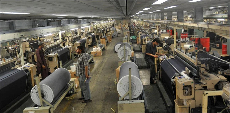 Major industries witness a 9.39pc decrease in production