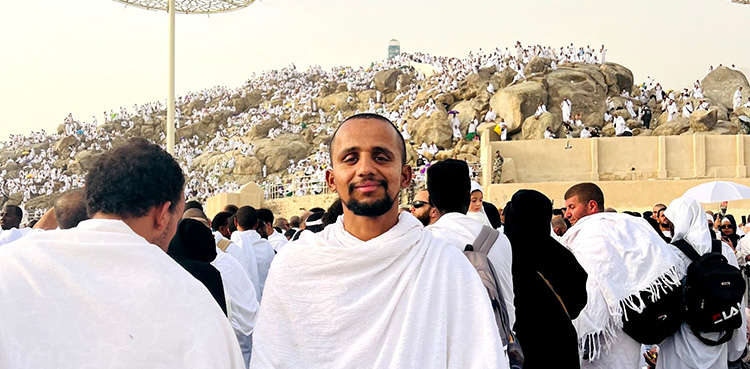 Viral, Man walk, Makkah, Hajj