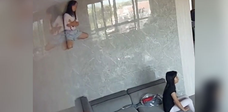 Real-life Spider-Girl, Chinese girl, gravity-defying skill, viral video