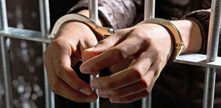 Dacoit gang involved in over 50 street crimes busted in Karachi