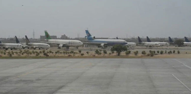 Karachi Airport, runway crack repair work, CAA