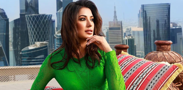 Mehwish Hayat Pakistani Xxx - VIRAL: Mehwish Hayat flaunts experimental look video