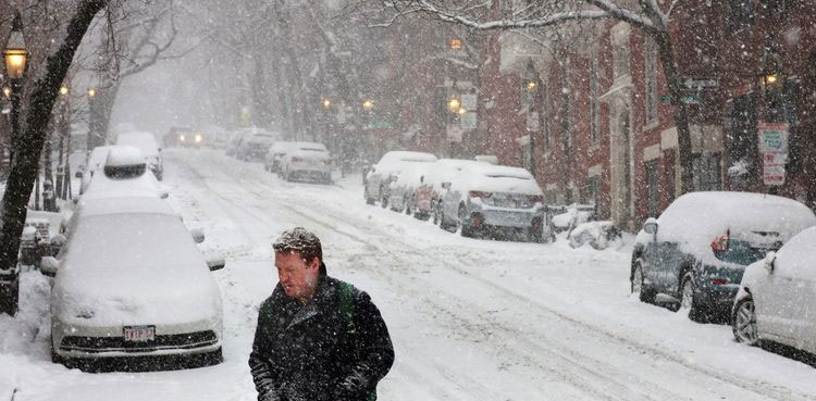 Washington shuts US govt offices due to threatening weather