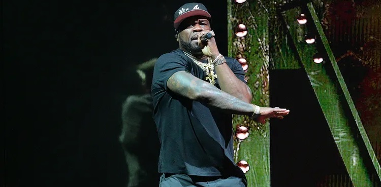 50 cent throws mic