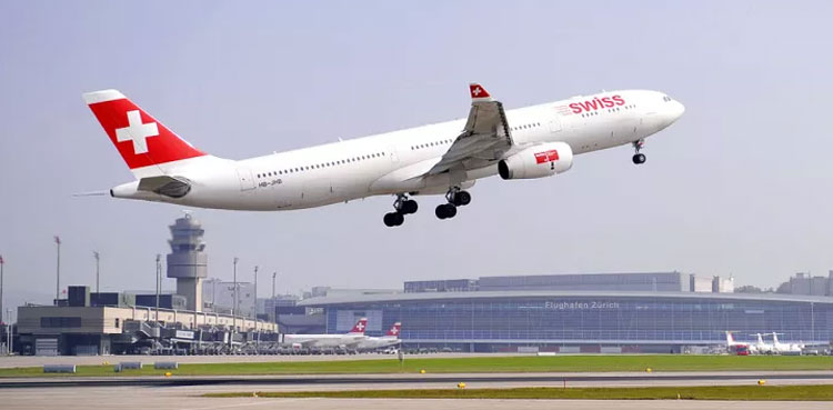 El avión suizo llegó a España sin maleta