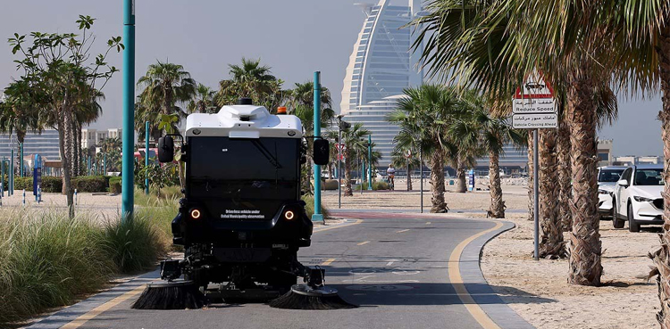 Dubai Municipality self-driving electric vehicle