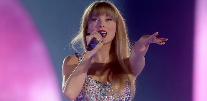 Taylor Swift Bags Billionaire Status Amid Successful Eras Tour - video  Dailymotion