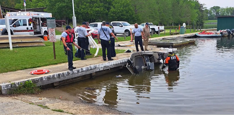 Men rescue from lake, Teen help rescue,