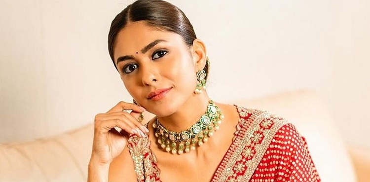 mrunal thakur, on spending on clothes