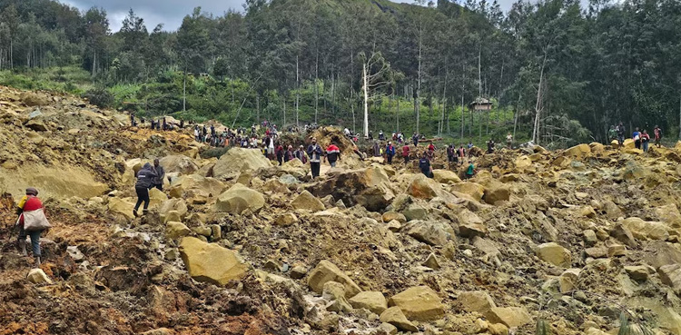 Papua New Guinea, buried in landslide