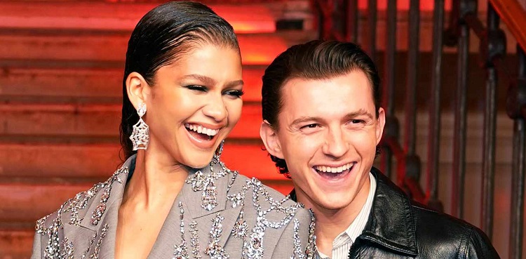 Tom Holland Gushes Over Girlfriend Zendayas Met Galal Looks