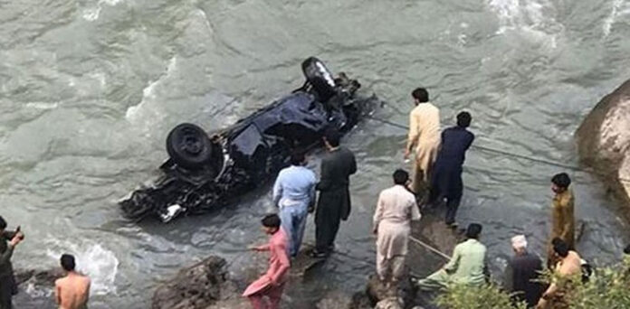 Jeep plunges into ravine, Neelum valley