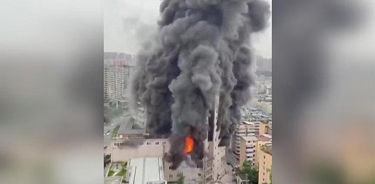 China, shopping centre Fire, Fire erupts