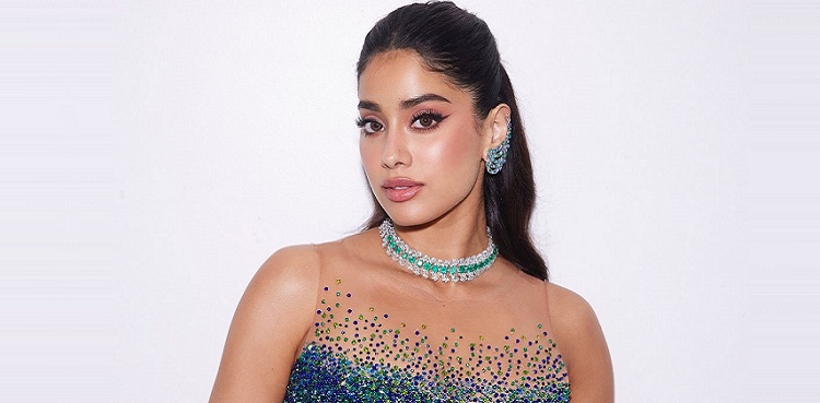 janhvi kapoor, on PR and social media