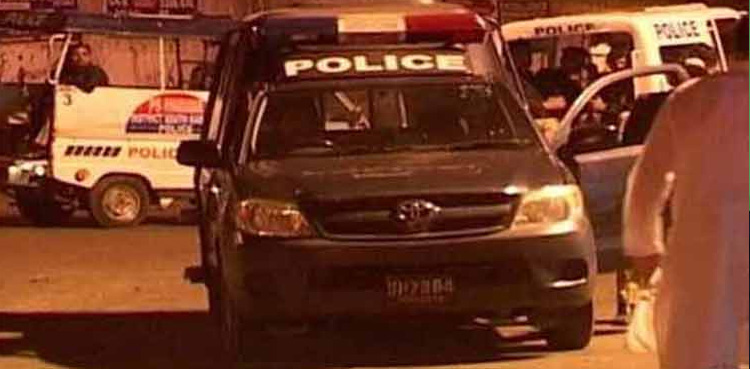 Police mobile, hits young boy, Karachi