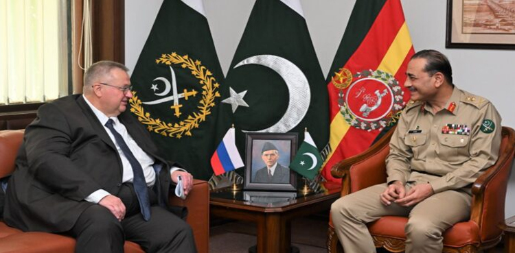 Russian Deputy PM calls on army chief