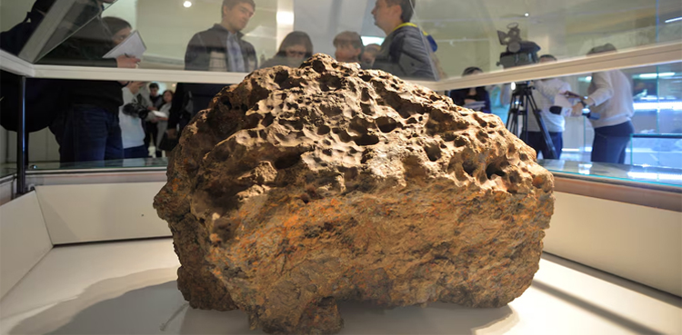 meteorites struck Earth