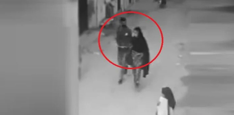 Caught on Cam, Man shot dead, female teacher, Multan