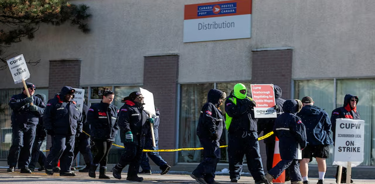 nationwide strike , Canada, Worker on strike