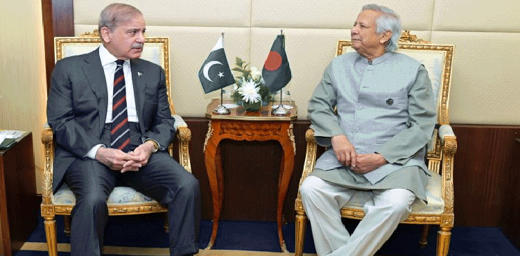 PM Sharif meets Bangladesh Chief Advisor Dr. Yunus in Cairo