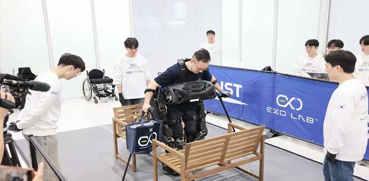 WalkON Suit F1, life-changing robot, KAIST, paraplegic people,