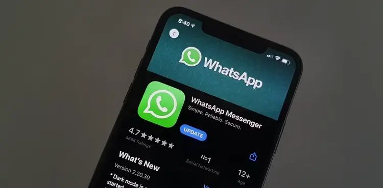 WhatsApp, chat bar, emoji keyboard, meta